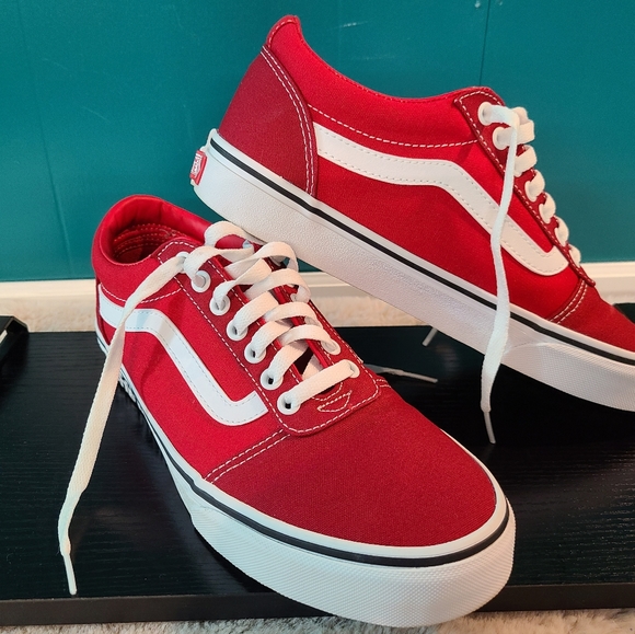 Vans Other - Vans Off the Wall (Red)